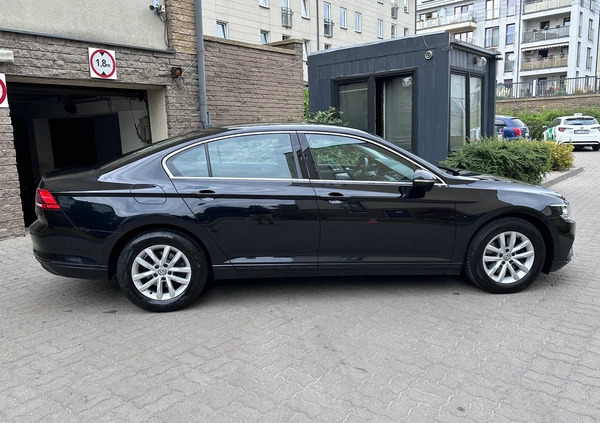 Volkswagen Passat cena 85800 przebieg: 146170, rok produkcji 2020 z Stargard małe 172